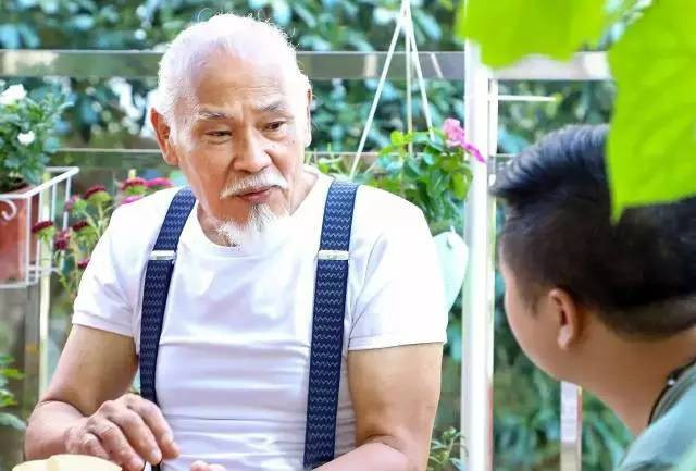 Showbiz 2/2: Bất ngờ món quà đầu tiên Nhã Phương tặng Trường Giang ảnh 3