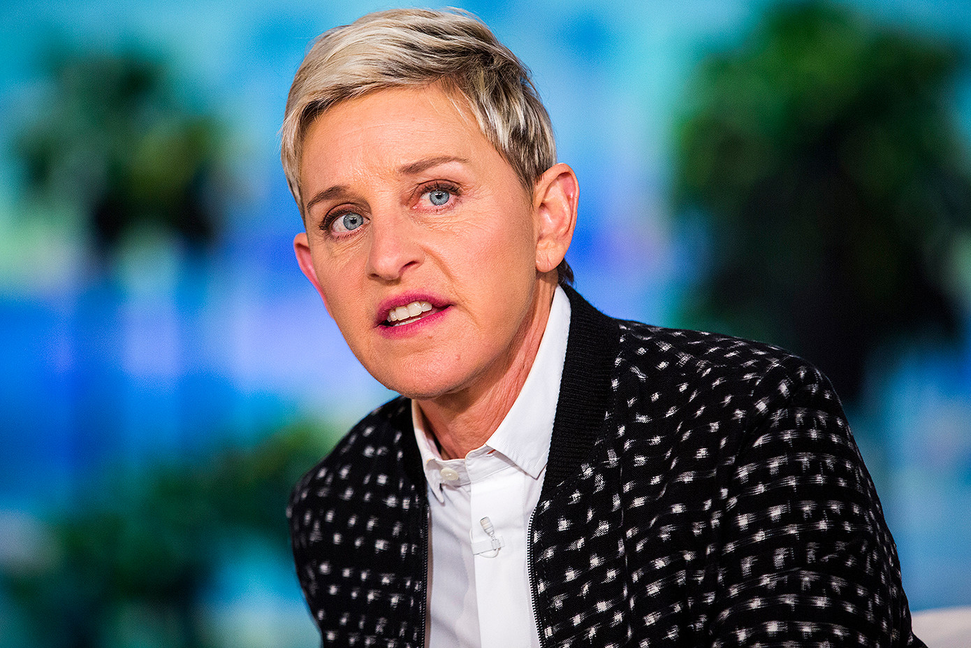 Giữa “tâm bão” scandal bắt nạt, Ellen DeGeneres bất ngờ được sao lớn này bảo vệ ảnh 3