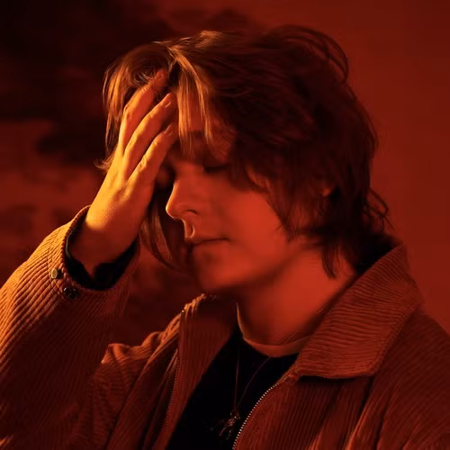  “Chàng thơ Anh Quốc” Lewis Capaldi phát hành EP mới sau kỷ lục “khủng“ ảnh 1