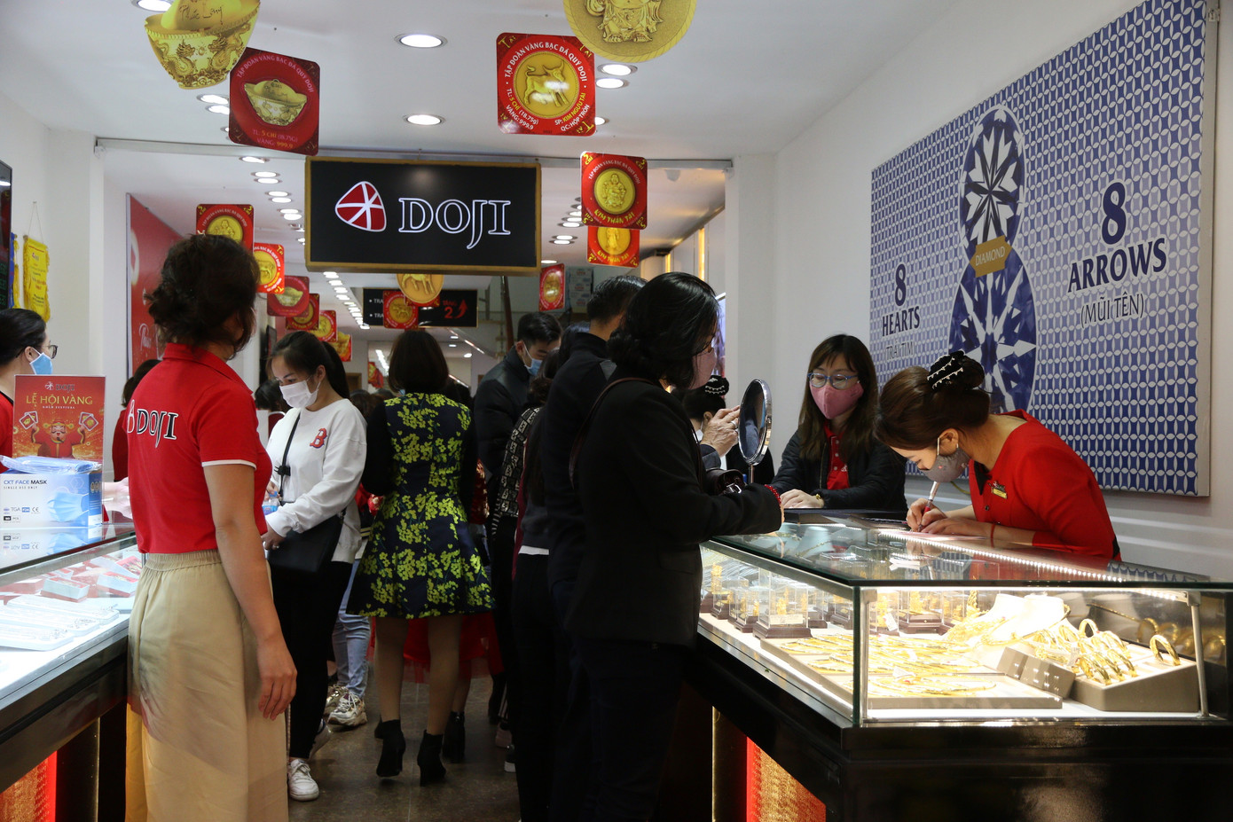 Nhiều nơi không còn cảnh xếp hàng, tiệm vàng đóng cửa ngày vía Thần tài ảnh 6