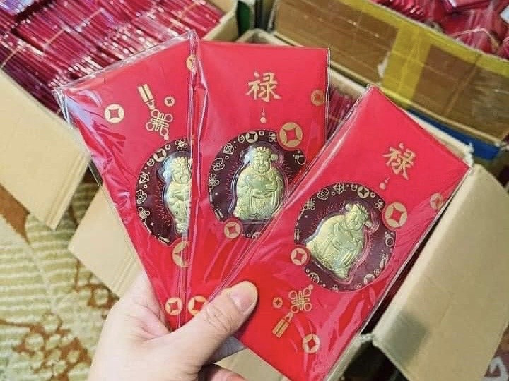 Lì xì quảng cáo mạ vàng 24K bán tràn lan chợ mạng Đi chợ online sắm lễ, ngỡ ngàng lì xì thần tài mạ vàng 15.000 đồng ảnh 6