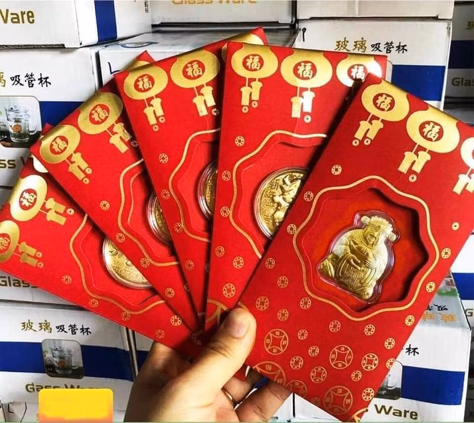 Trâu vàng lên kệ sẵn sàng cho ngày vía Thần tài ảnh 4