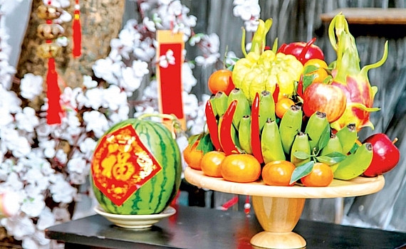 Cách bày mâm ngũ quả trong nhà ngày Tết Tân Sửu 2021 hút tài lộc ảnh 1