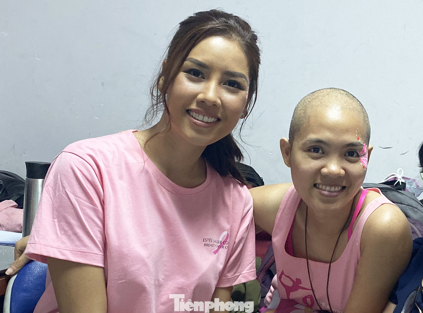 Hơn 300 bộ tóc thật hiến tặng bệnh nhân ung thư ảnh 3