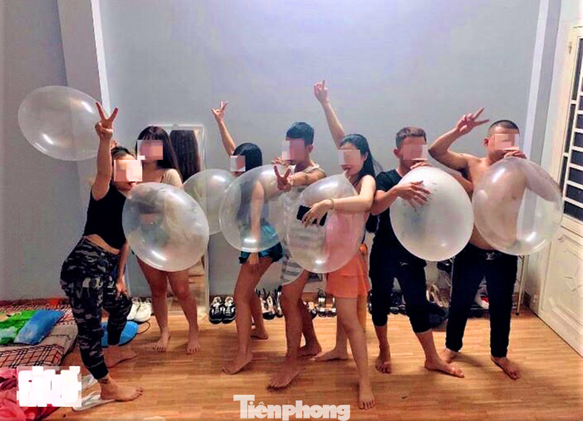 Khởi tố 4 đối tượng sau vụ tổng truy quét các tụ điểm thác loạn ảnh 2