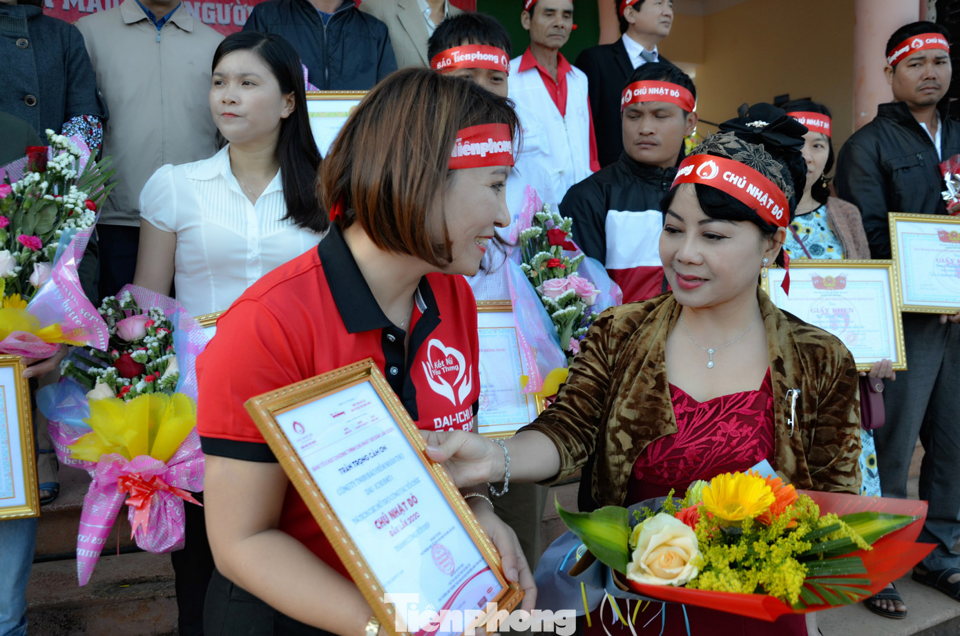 Tươi xinh những nụ cười Chủ nhật Đỏ Krông Năng 2020 ảnh 10