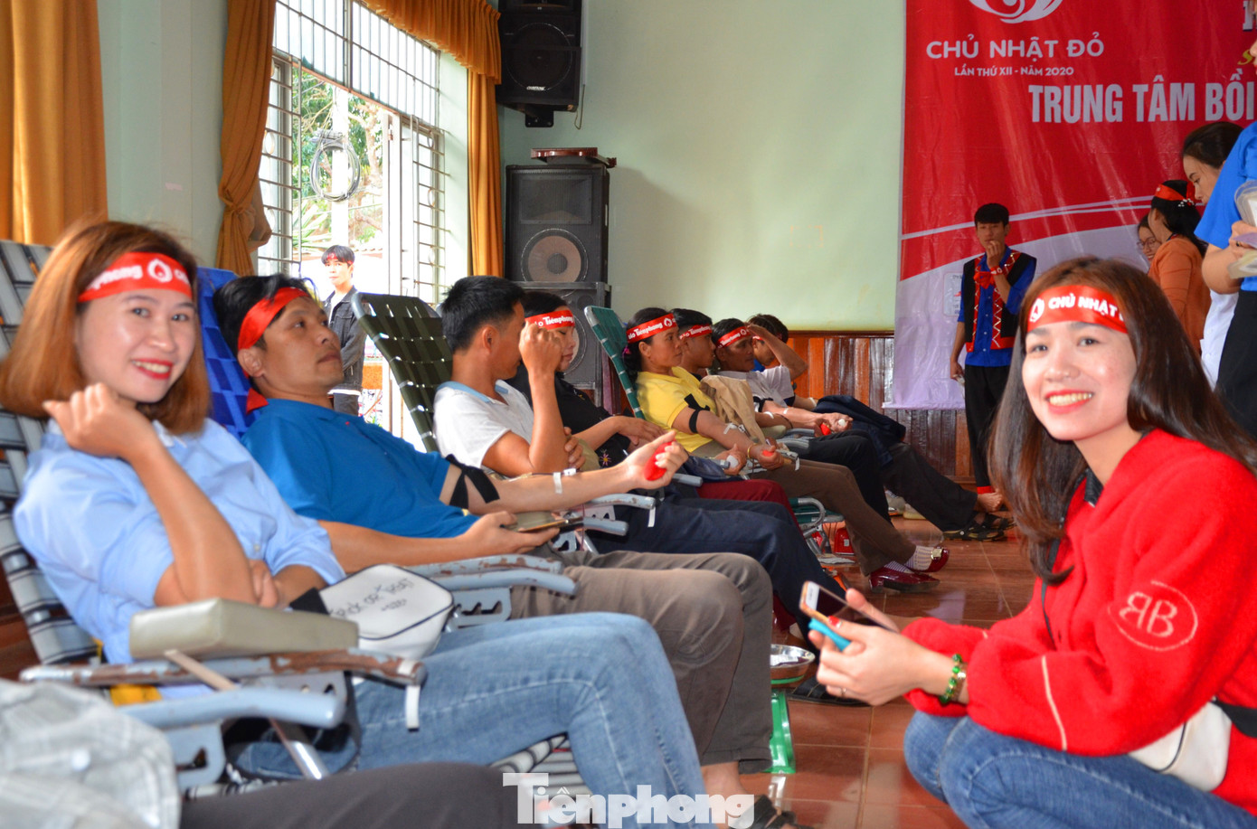 Tươi xinh những nụ cười Chủ nhật Đỏ Krông Năng 2020 ảnh 2