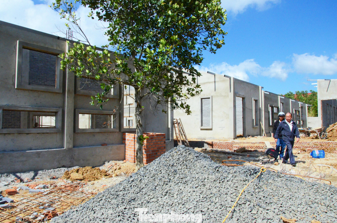 Áo ấm mùa đông cho các trò nhỏ sắp được vào Ký túc xá 115 ảnh 7