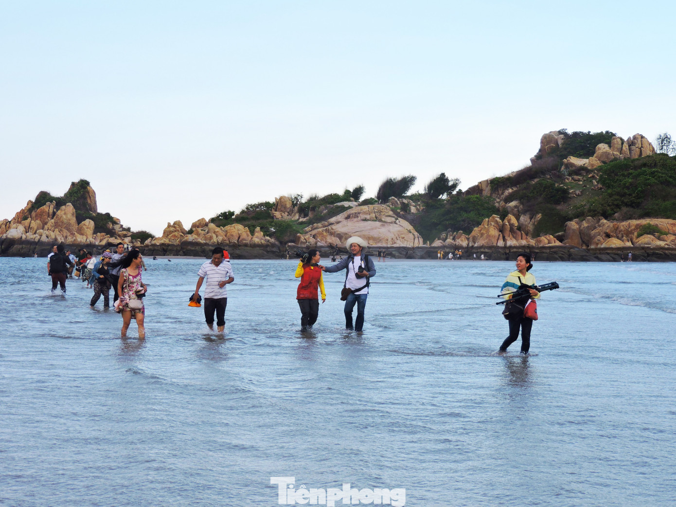 Kỳ thú những cung đường bộ xuyên biển ảnh 5