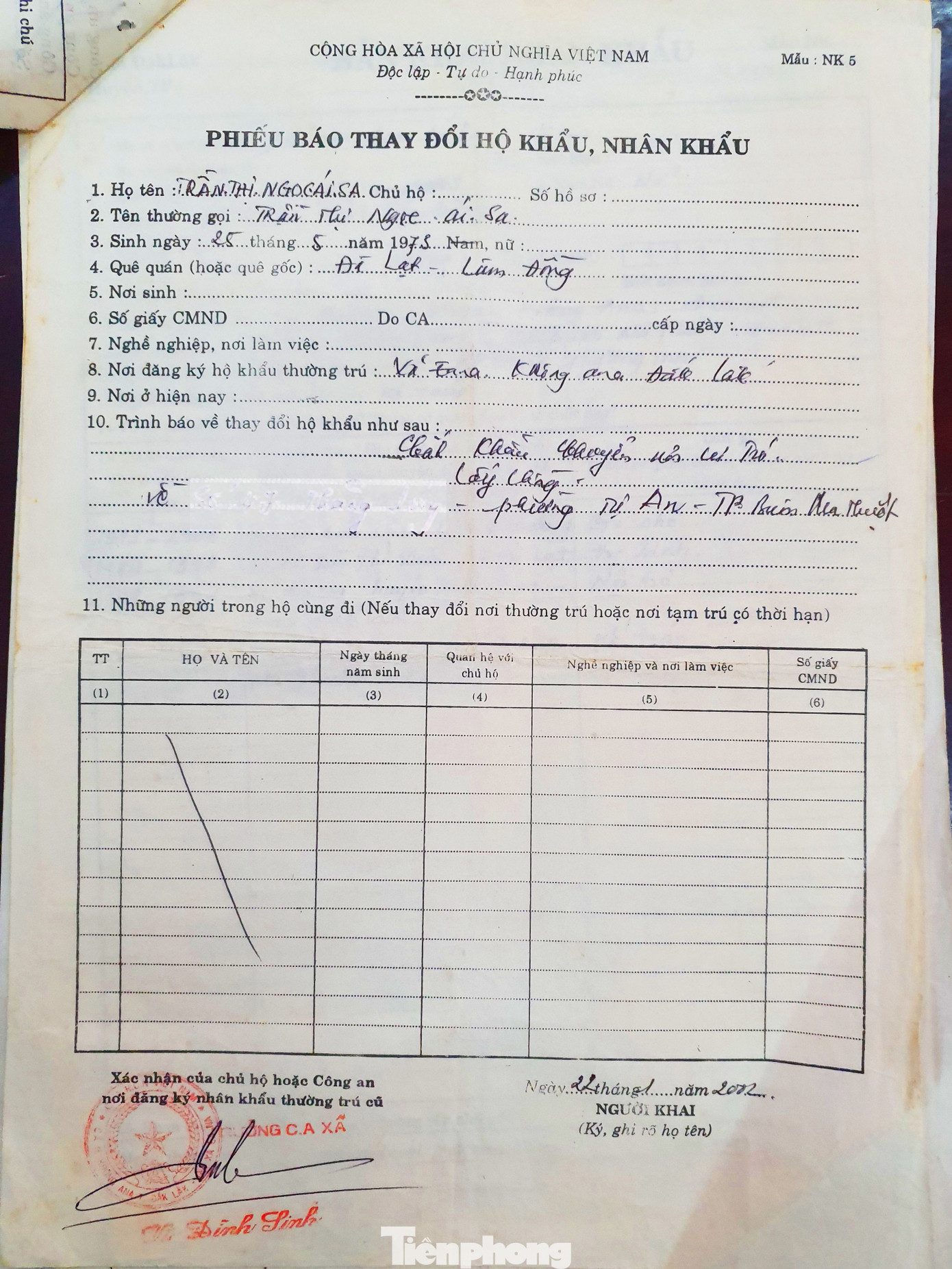 Thống nhất khai trừ Đảng nữ trưởng phòng đánh tráo nhân thân ảnh 3