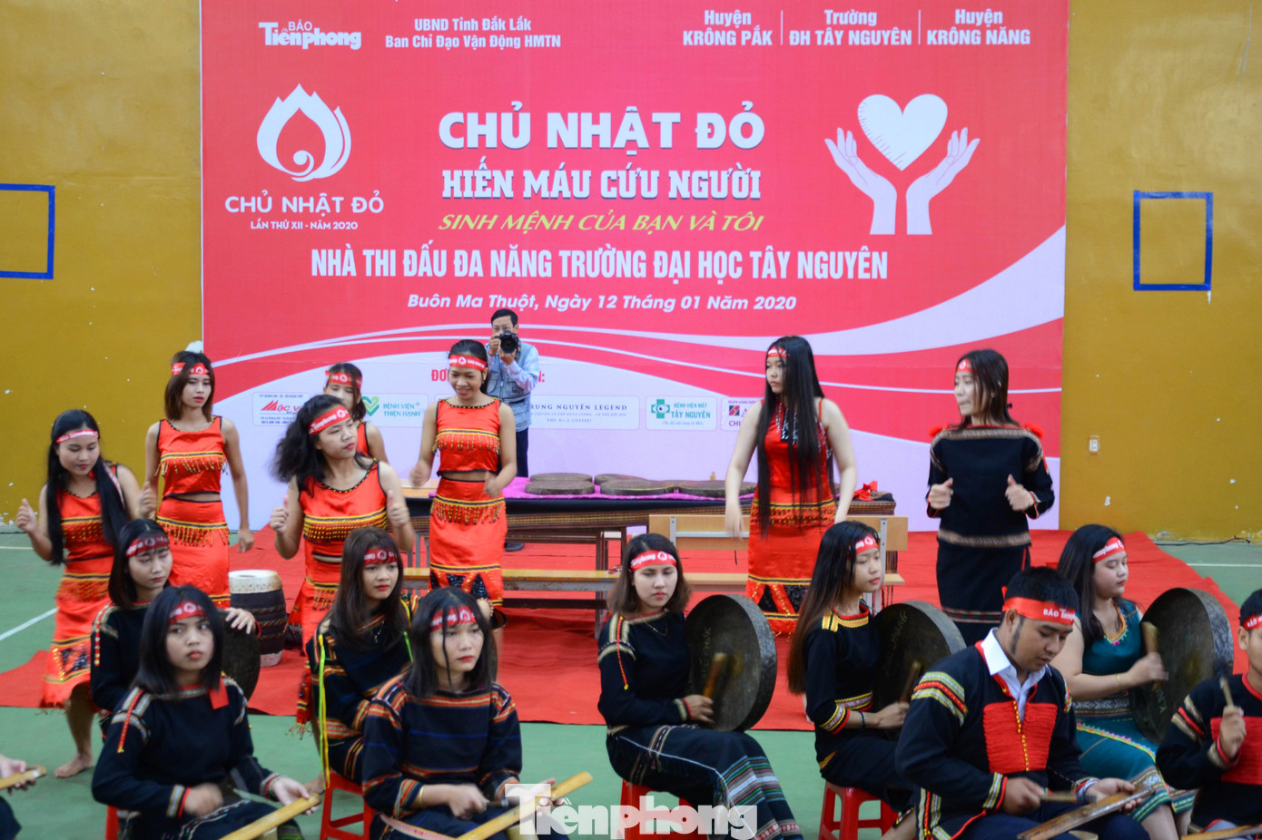 Chủ nhật Đỏ 2020 tại Đại học Tây Nguyên: Nghìn dòng máu đong đầy yêu thương ảnh 4