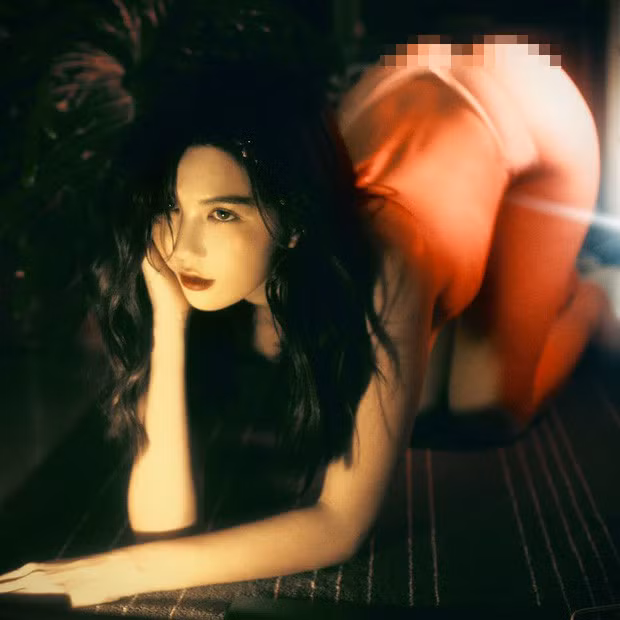 Ngọc Trinh 'thả rông' táo bạo ảnh 2