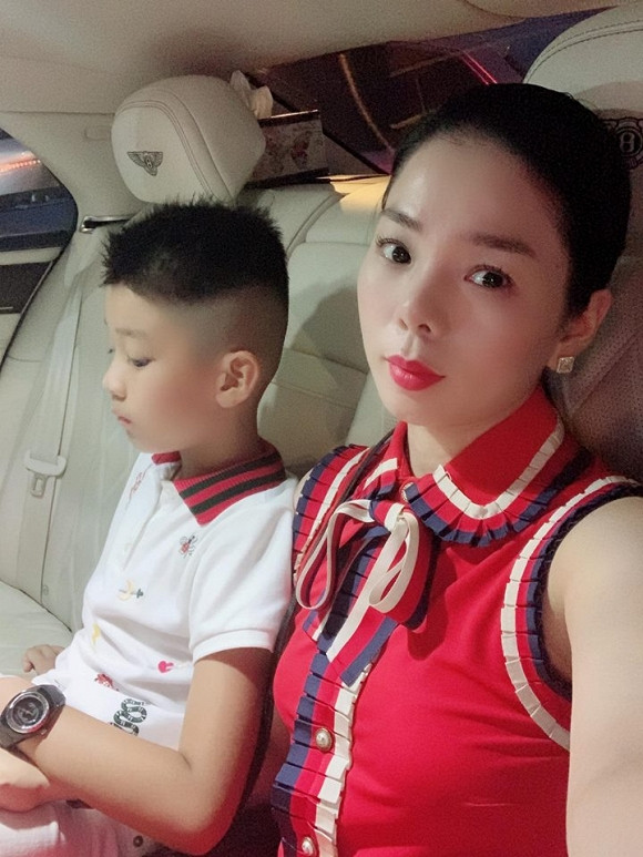 Sao Việt chia sẻ gì trong ngày đầu con quay lại trường sau dịch? ảnh 2