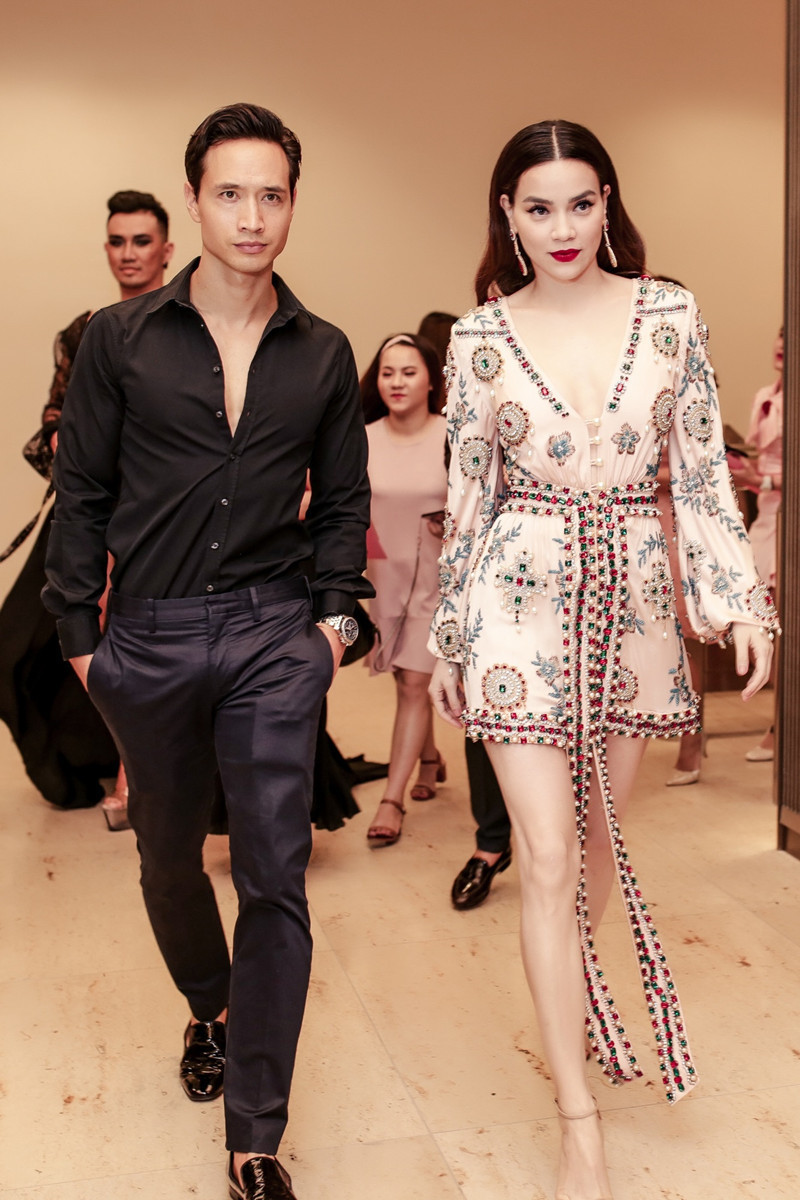 Ba năm yêu đương nồng cháy của Hà Hồ - Kim Lý đến kết đẹp mang song thai ảnh 3