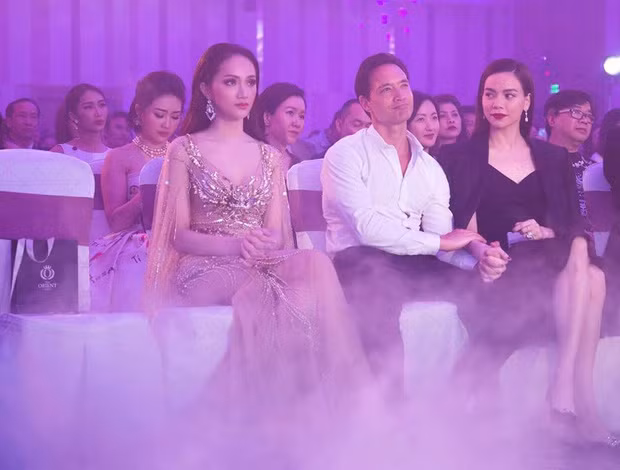 Ba năm yêu đương nồng cháy của Hà Hồ - Kim Lý đến kết đẹp mang song thai ảnh 7