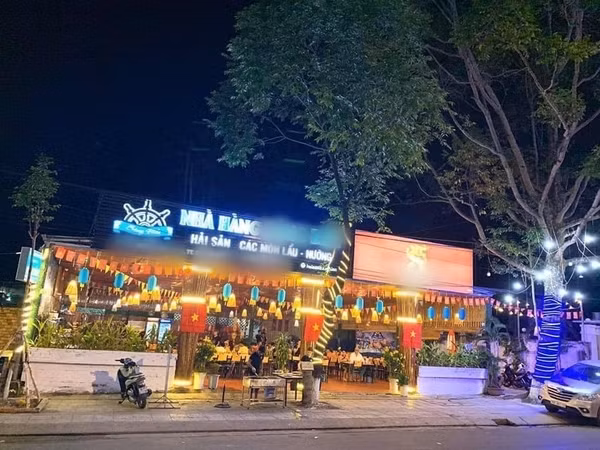 Nhà hàng của MC Nguyên Khang tại Phú Quốc cháy rụi trong biển lửa ảnh 3