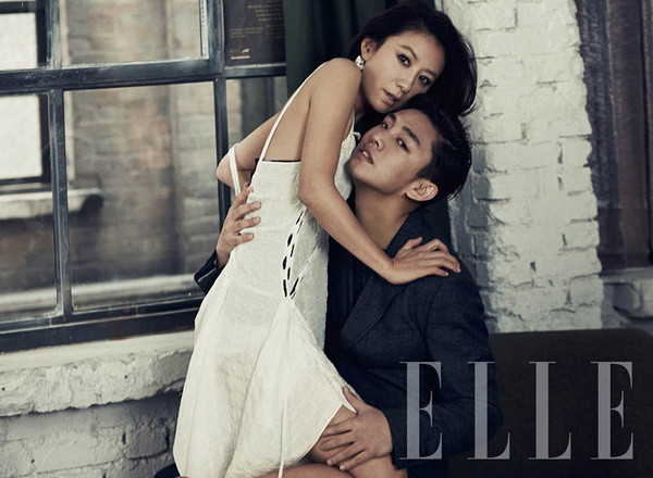 Kim Hee Ae 'Thế giới hôn nhân' chụp tình tứ bên trai trẻ kém 20 tuổi gây tranh cãi ảnh 7