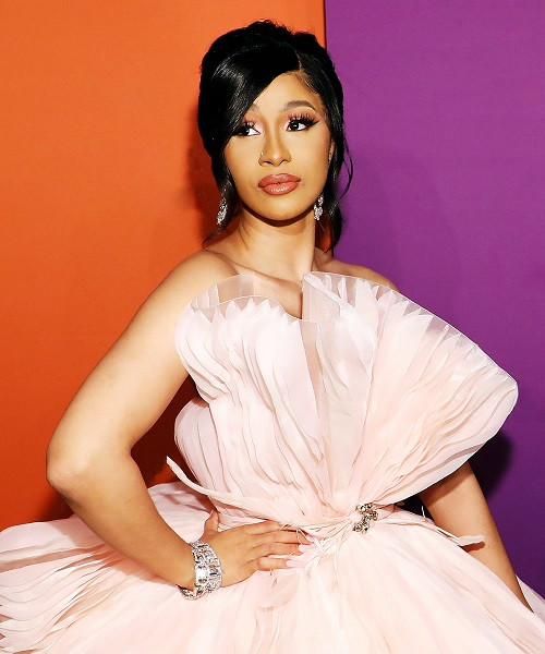 Cardi B thiết lập kỷ lục mới trên Billboard Hot 100 khiến các nữ rapper khác “nóng mặt” ảnh 4