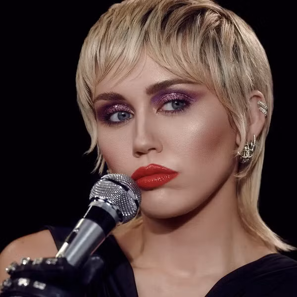 Miley Cyrus sẽ trở thành “gà cưng” hay lại bị hắt hủi khi về chung nhà với BTS và Adele? ảnh 2