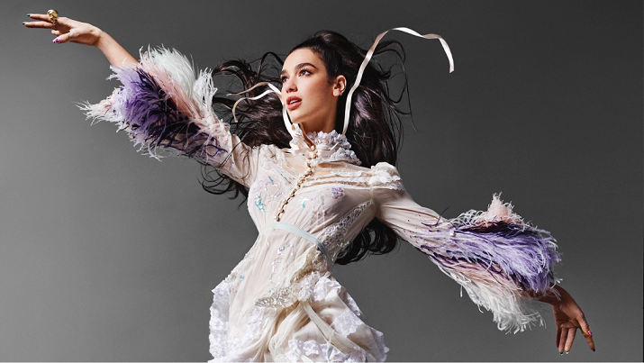 Dua Lipa chơi lớn đưa cả cảnh chìm tàu Titanic vào MV mới, liệu có chạm nóc Billboard lần này? ảnh 1