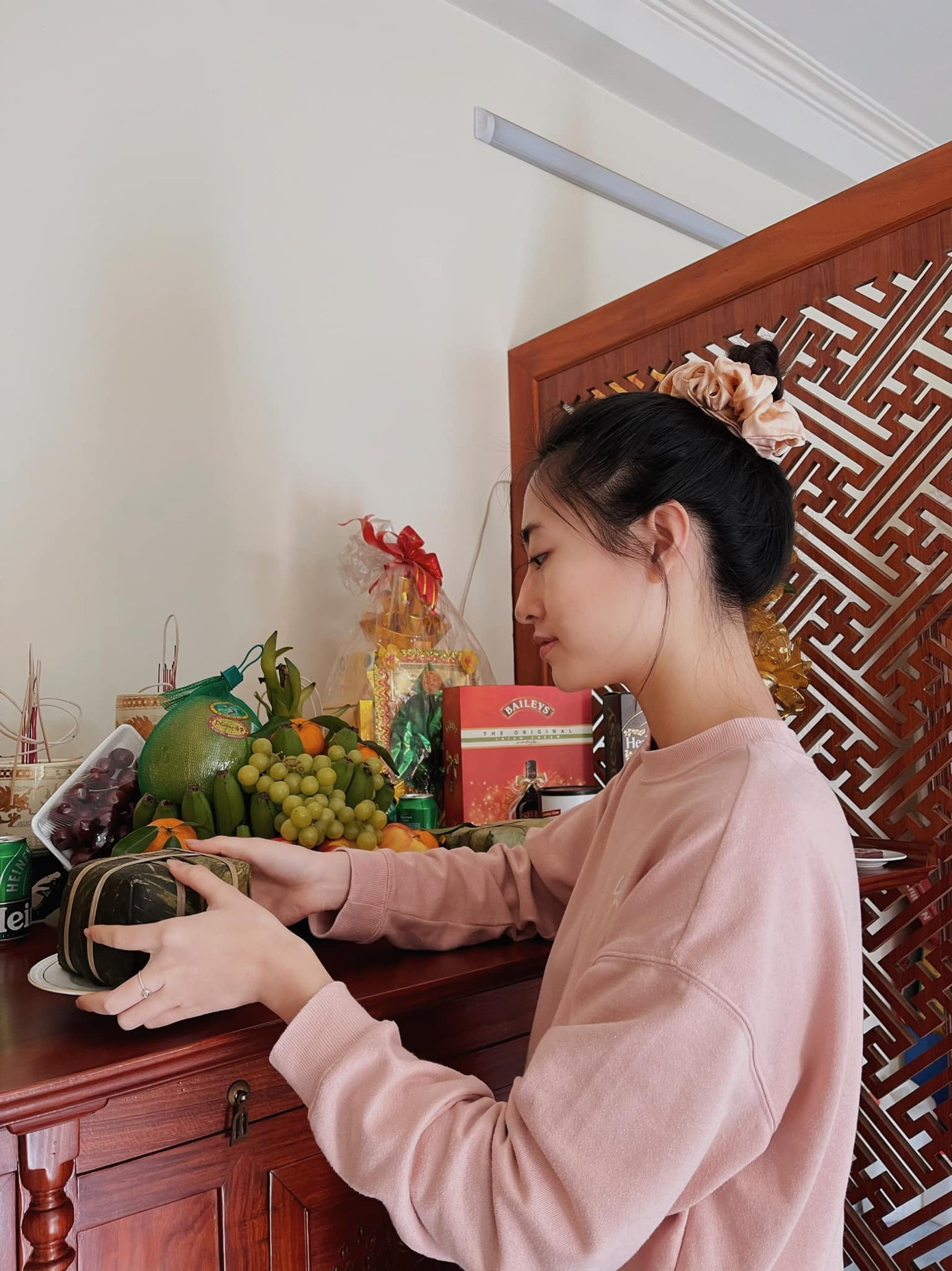 Những dự định của “sao” Việt trong đêm Giao thừa: Người đón Tết nơi xứ người, kẻ “chờ đón” những điều mới mẻ ảnh 9