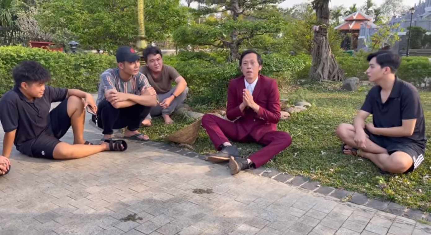 Hoài Linh diện vest làm vườn, đáp trả anti-fan chê không tôn trọng khán giả ảnh 3