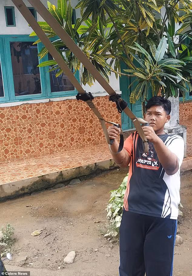 Đứa trẻ béo nhất thế giới với 190kg giảm cân ngoạn mục ảnh 6