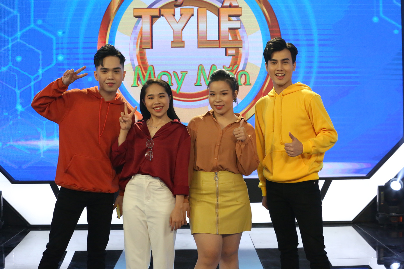 Xuân Nghị ‘cà khịa’ MC Võ Tấn Phát trên gameshow ảnh 4