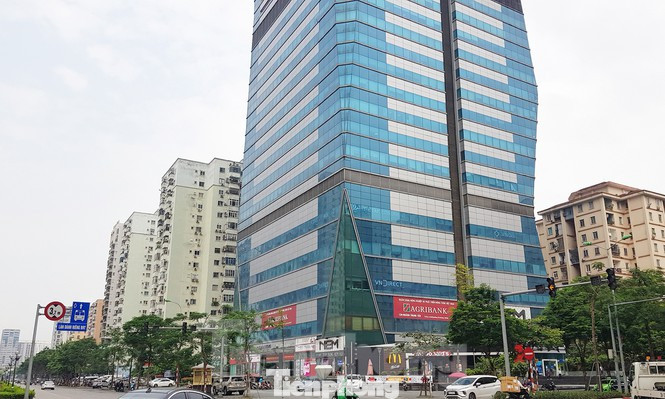 Lộ loạt sai phạm tòa tháp kim cương, xin lùi báo cáo nhà riêng lẻ có 4 tầng hầm ảnh 1