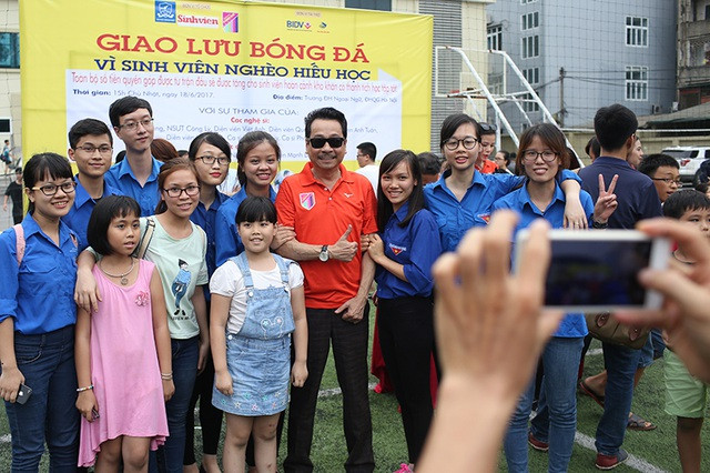 NSND Hoàng Dũng luôn hết mình vì sinh viên ảnh 2