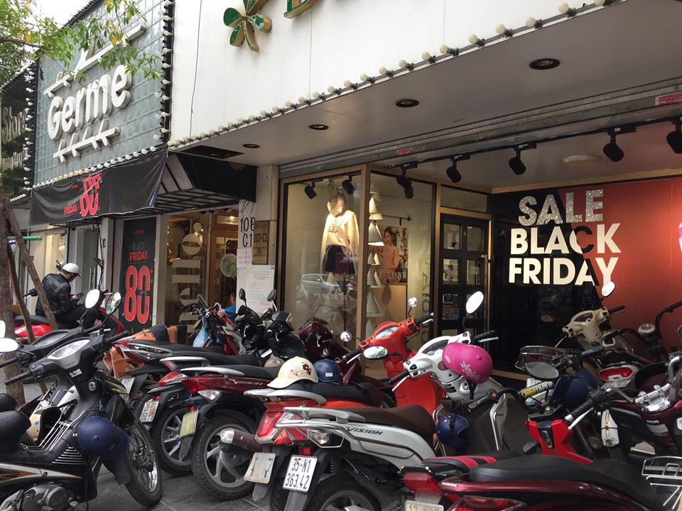 Thất vọng mua sắm giảm giá kiểu Black Friday ảnh 1