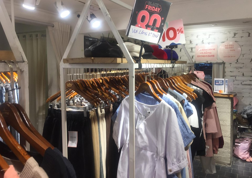 Thất vọng mua sắm giảm giá kiểu Black Friday ảnh 2