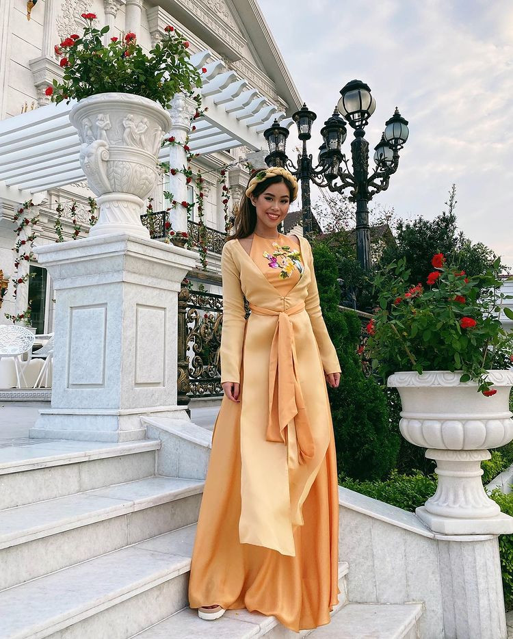 Loạt hot girl, rich kid đầu năm mới: Rạng rỡ váy xinh, khoe sương sương tiền lì xì khủng ảnh 7