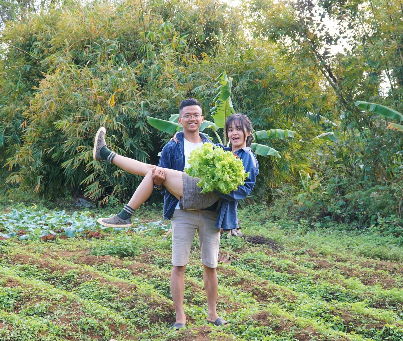 “Về quê nuôi cá và trồng thêm rau” hóa ra chẳng phải cuộc sống trong mơ, bạn còn phải giắt túi cả tỉ đồng! ảnh 1