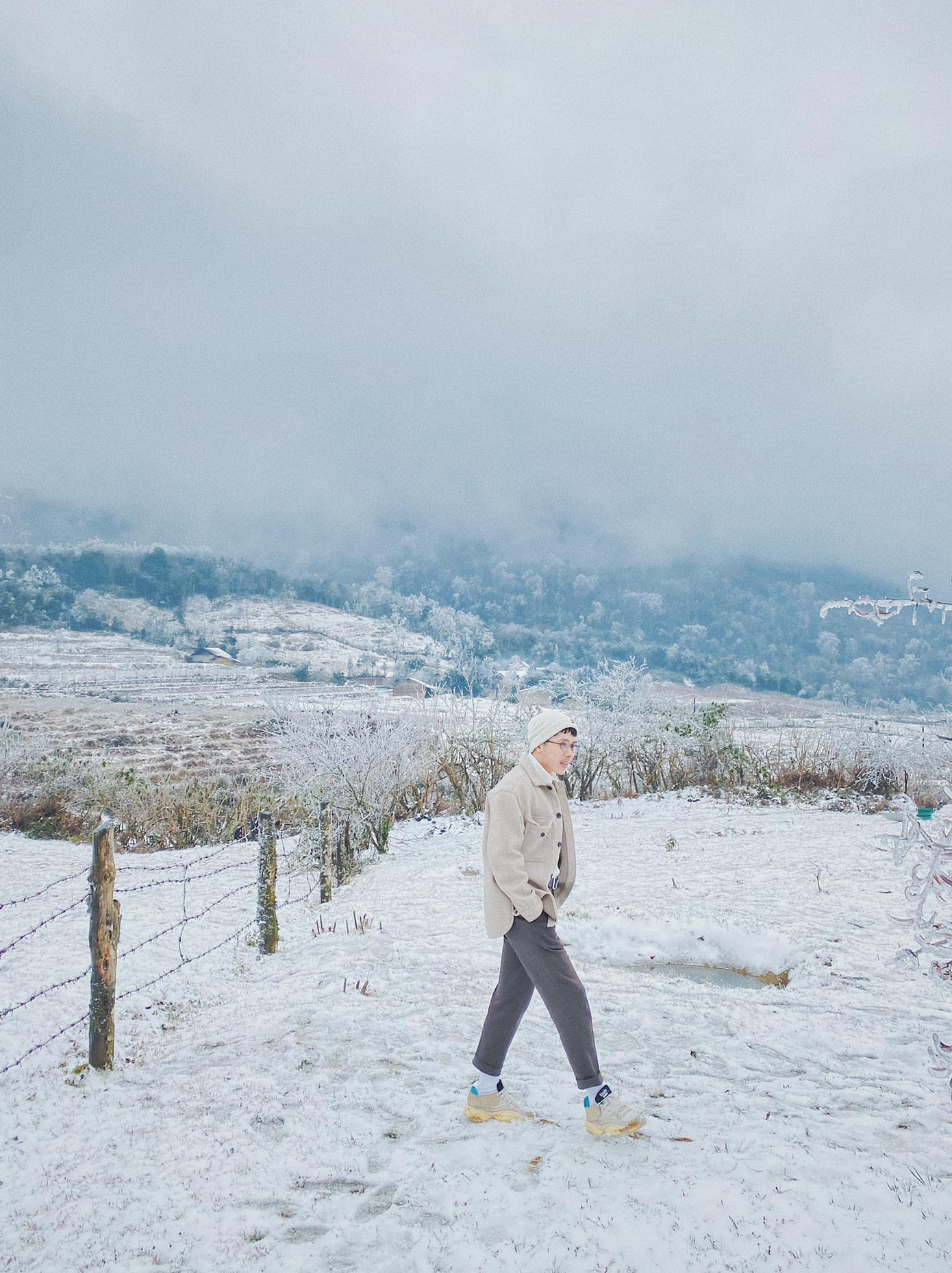 Y Tý, Sa Pa những ngày tuyết mùa Đông: Đẹp như lạc vào thế giới cổ tích của Frozen ảnh 3