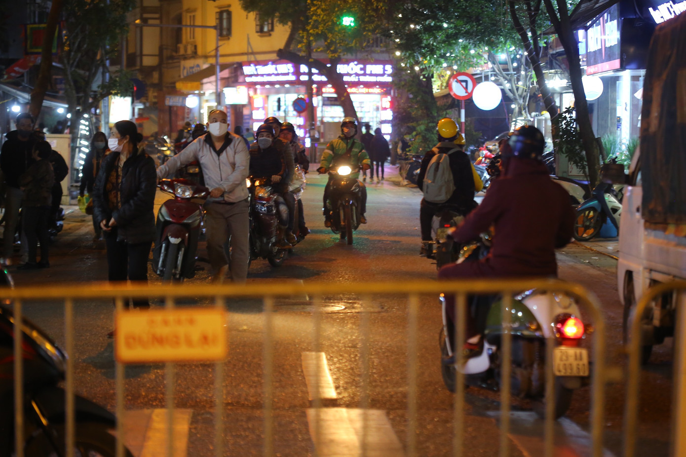 Hà Nội chính thức mở rộng không gian đi bộ trong phố cổ ảnh 2