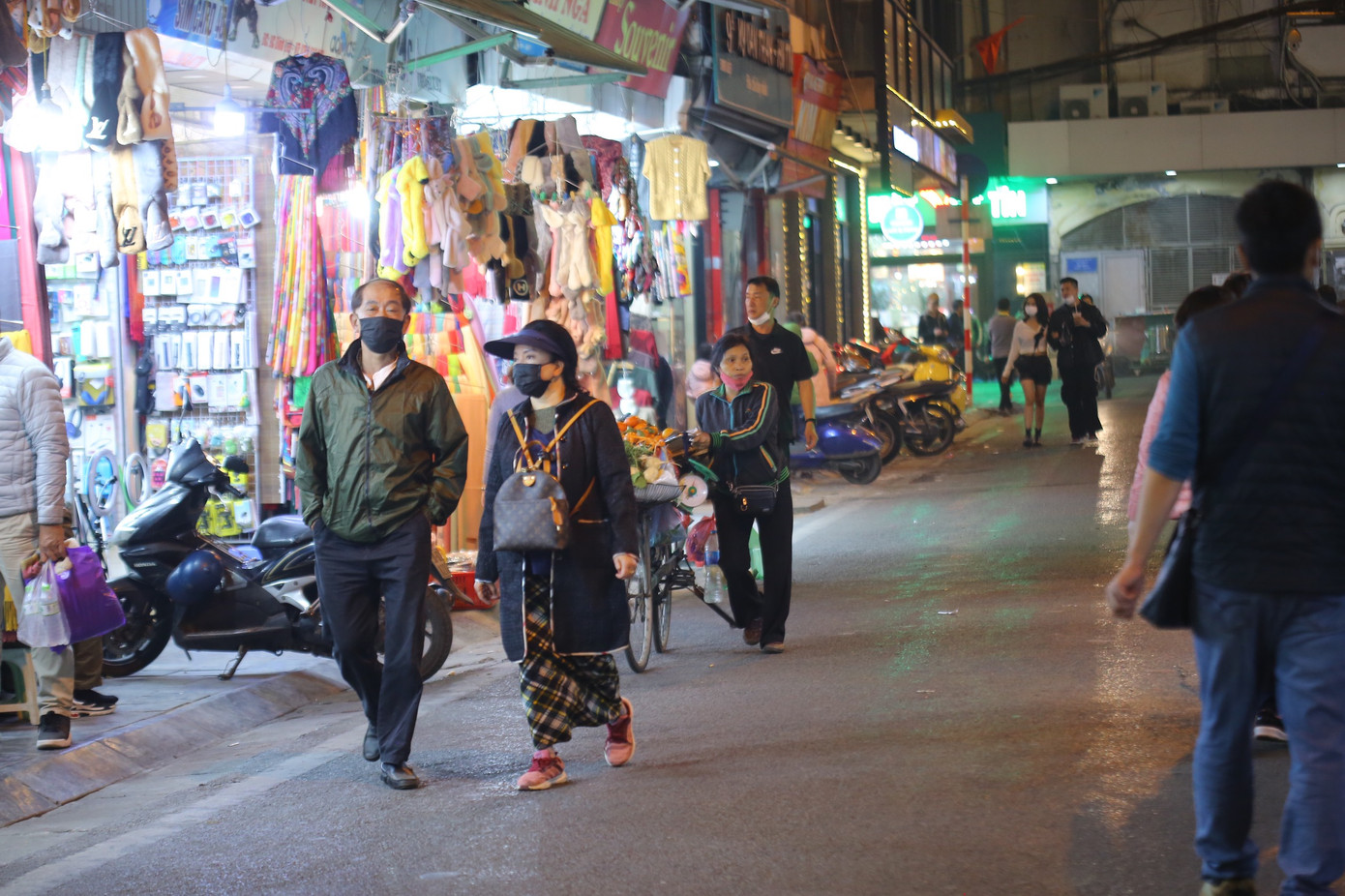 Hà Nội chính thức mở rộng không gian đi bộ trong phố cổ ảnh 9