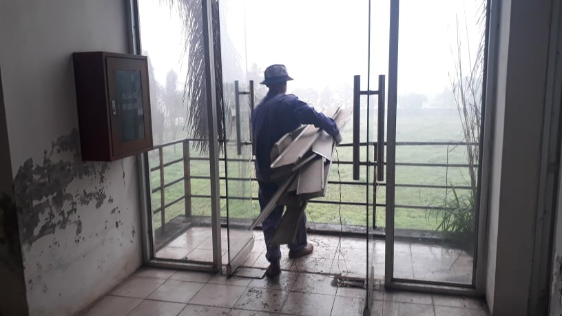 Hà Nội: Cải tạo bệnh viện bỏ hoang ở Mê Linh để phòng chống dịch Covid-19 ảnh 4