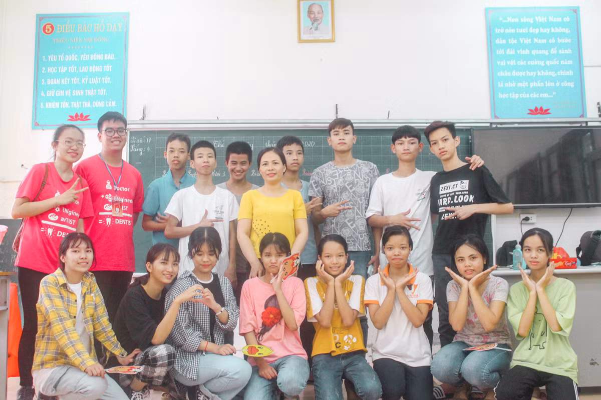 Mang nụ cười đến với trẻ em khuyết tật ảnh 3