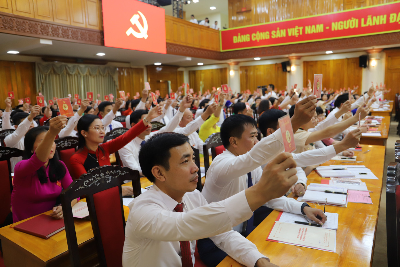 Tân Bí thư Yên Bái: Cuối tuần, ngày nghỉ, tôi dành thời gian đi cơ sở ảnh 2 Tân Bí thư Yên Bái: Cuối tuần, ngày nghỉ, tôi dành thời gian đi cơ sở ảnh 2