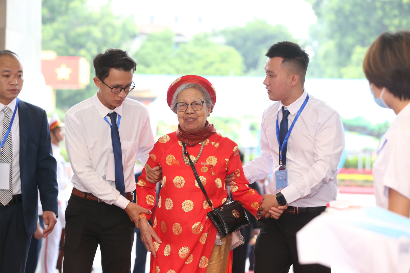 Tổng Bí thư, Chủ tịch nước dự phiên khai mạc Đại hội Đảng bộ TP Hà Nội ảnh 29