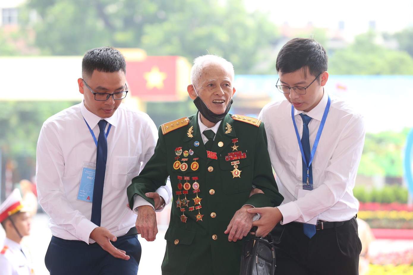 Tổng Bí thư, Chủ tịch nước dự phiên khai mạc Đại hội Đảng bộ TP Hà Nội ảnh 30