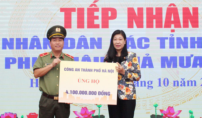 Khi tiếng đồng bào vọng về từ miền Trung ảnh 8 Khi tiếng đồng bào vọng về từ miền Trung ảnh 8