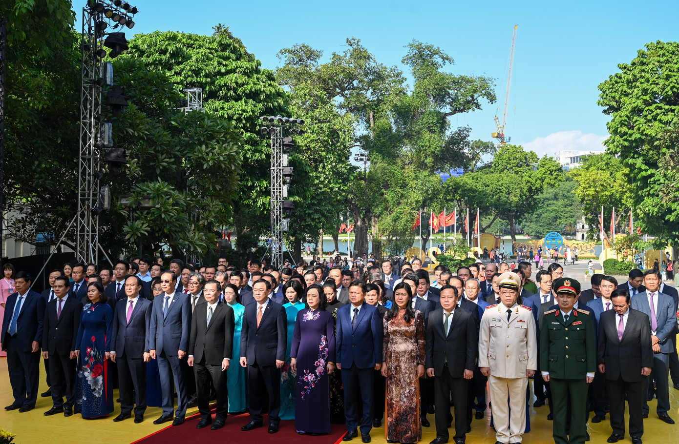 Lãnh đạo Hà Nội dâng hương tưởng nhớ liệt tổ, liệt tông, Chủ tịch Hồ Chí Minh ảnh 3