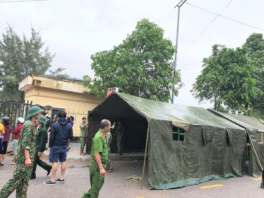 Di chuyển thi thể cán bộ, chiến sĩ Đoàn 337 về thành phố Đông Hà ảnh 8