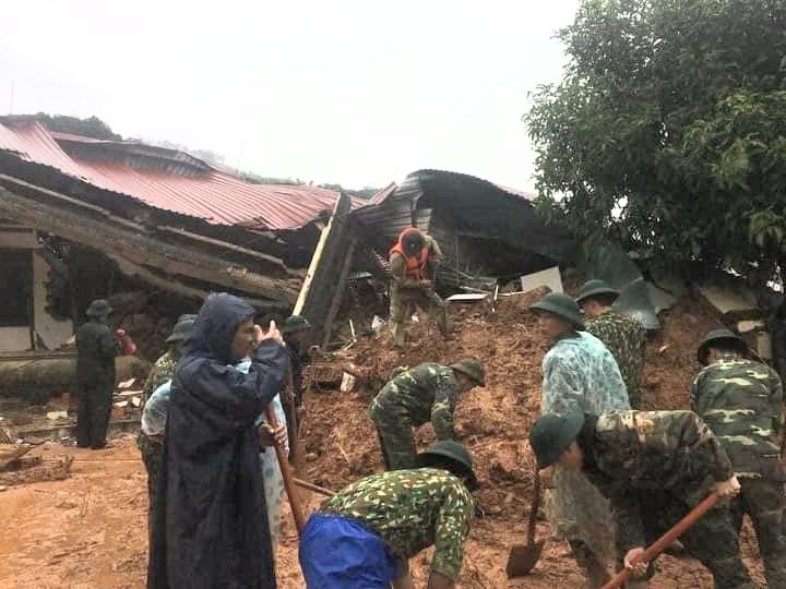 Kinh hãi hiện trường vụ sạt lở đất khiến 22 cán bộ, chiến sĩ ở Quảng Trị mất tích ảnh 4