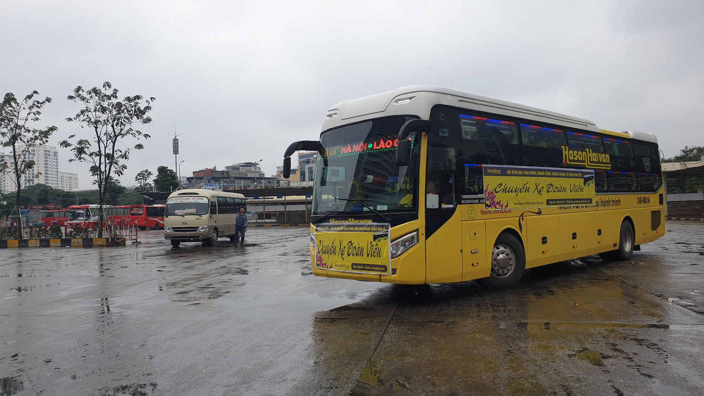 Bất ngờ chuyến xe miễn phí đoàn viên chiều 30 Tết ảnh 1