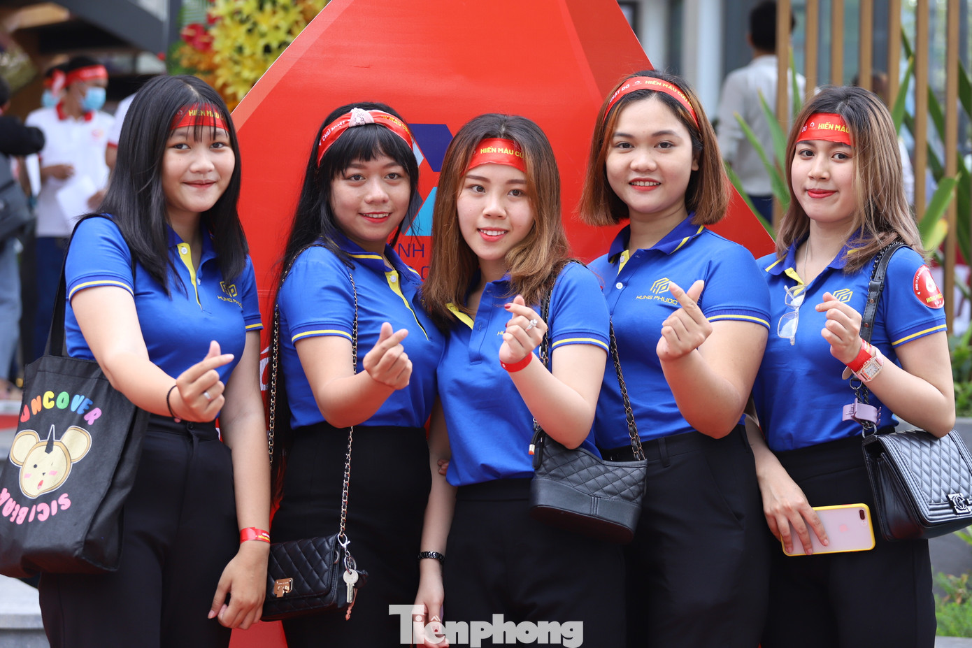 Những nụ cười tỏa nắng ngày hiến máu Chủ nhật Đỏ 2020 tại Bình Dương ảnh 1