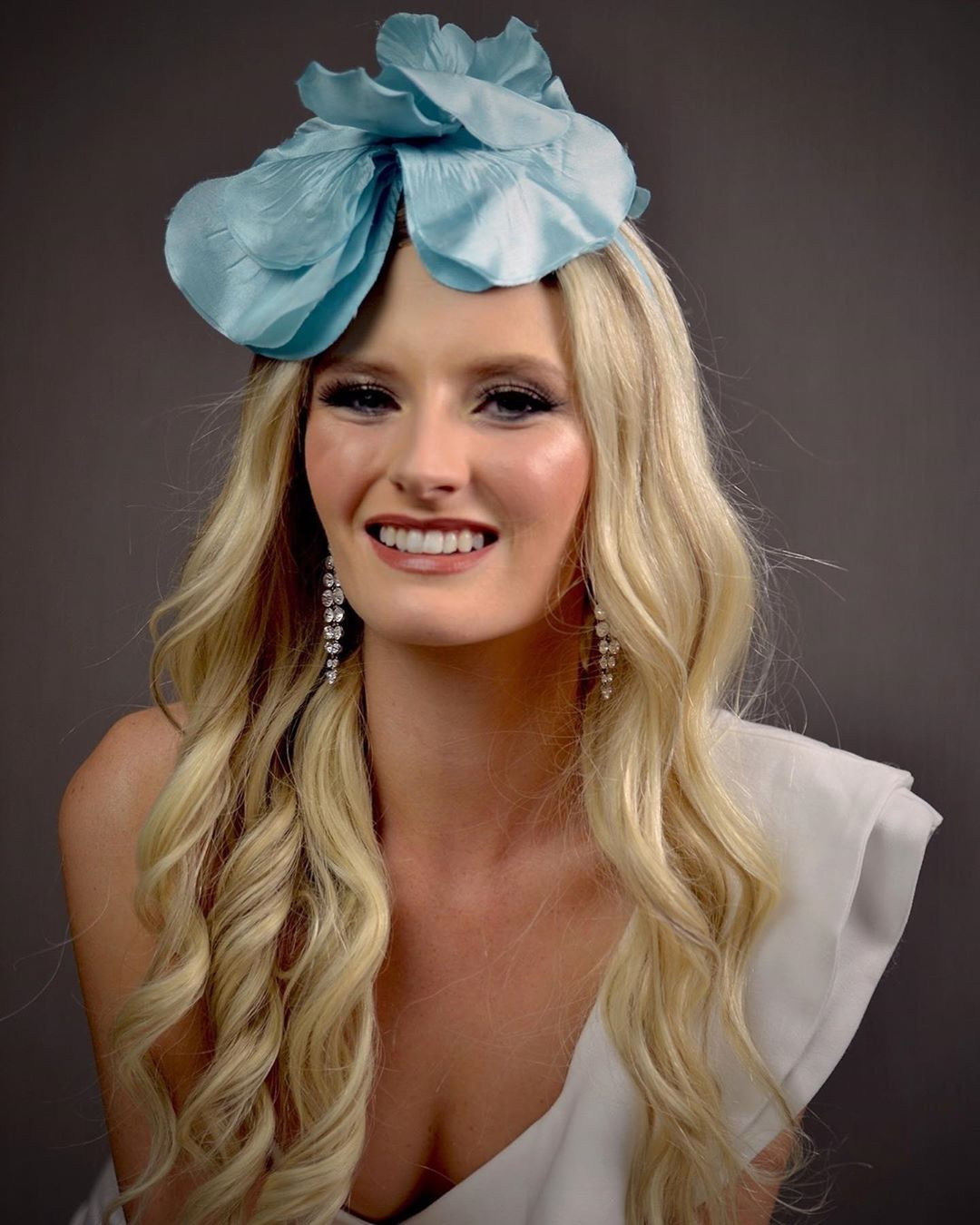 Cô gái từng chiến thắng bệnh ung thư não lên ngôi Hoa hậu Trái đất Úc 2020 ảnh 5