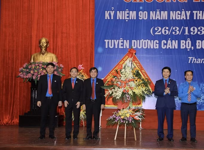 Thanh Hoá: Tọa đàm Kỷ niệm 90 năm Ngày thành lập Đoàn TNCS Hồ Chí Minh ảnh 5